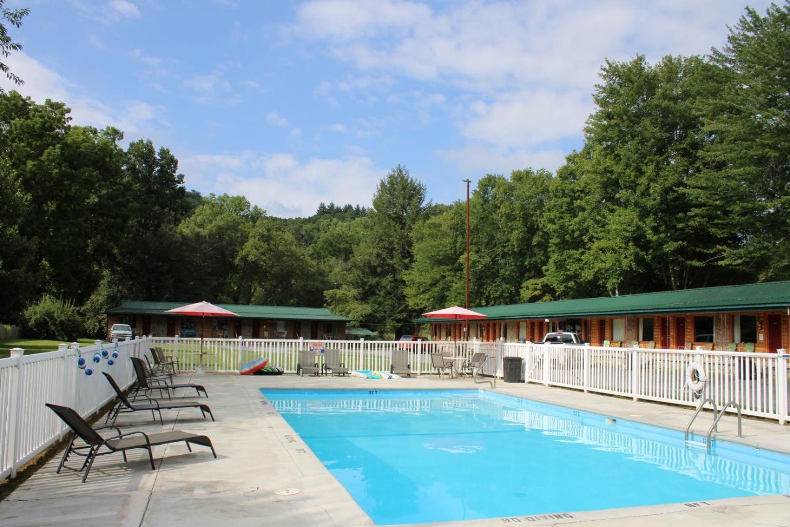 Two Rivers Lodge Брайсън Сити Екстериор снимка