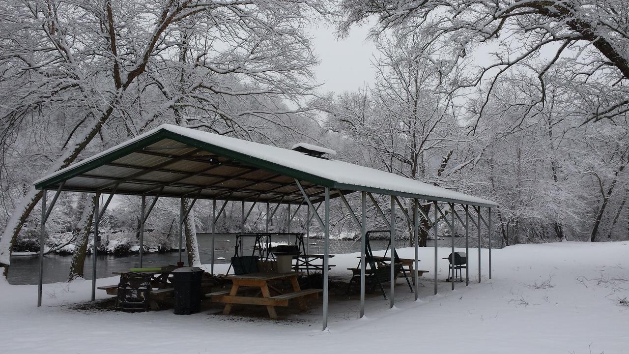 Two Rivers Lodge Брайсън Сити Екстериор снимка